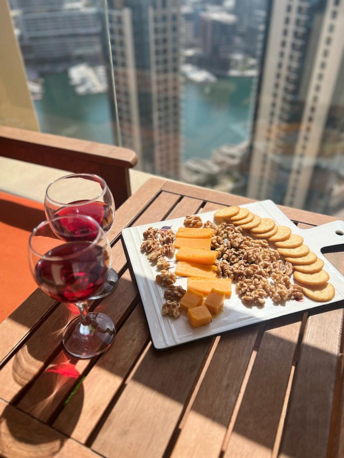 Luxury Casa - Indigo Sea View Apartment Jbr Beach 2Br Дубай Экстерьер фото